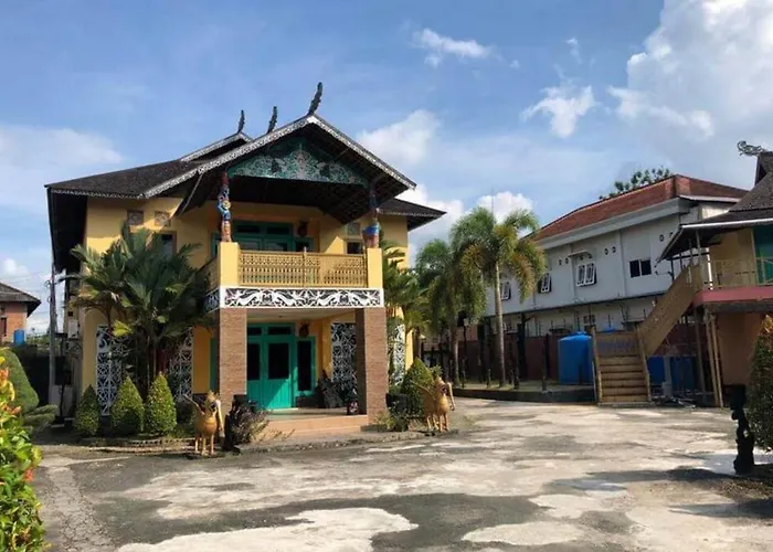 Grand Barumbay Resort Hotel Redpartner Samarinda